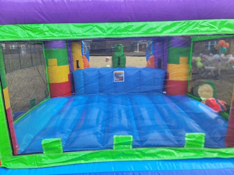 Dry Bounce Houses & Combos
